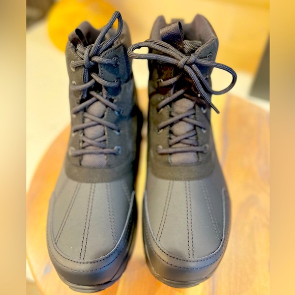 UGG Emmett Duck Boot Black size 12 - Picture 8 of 15